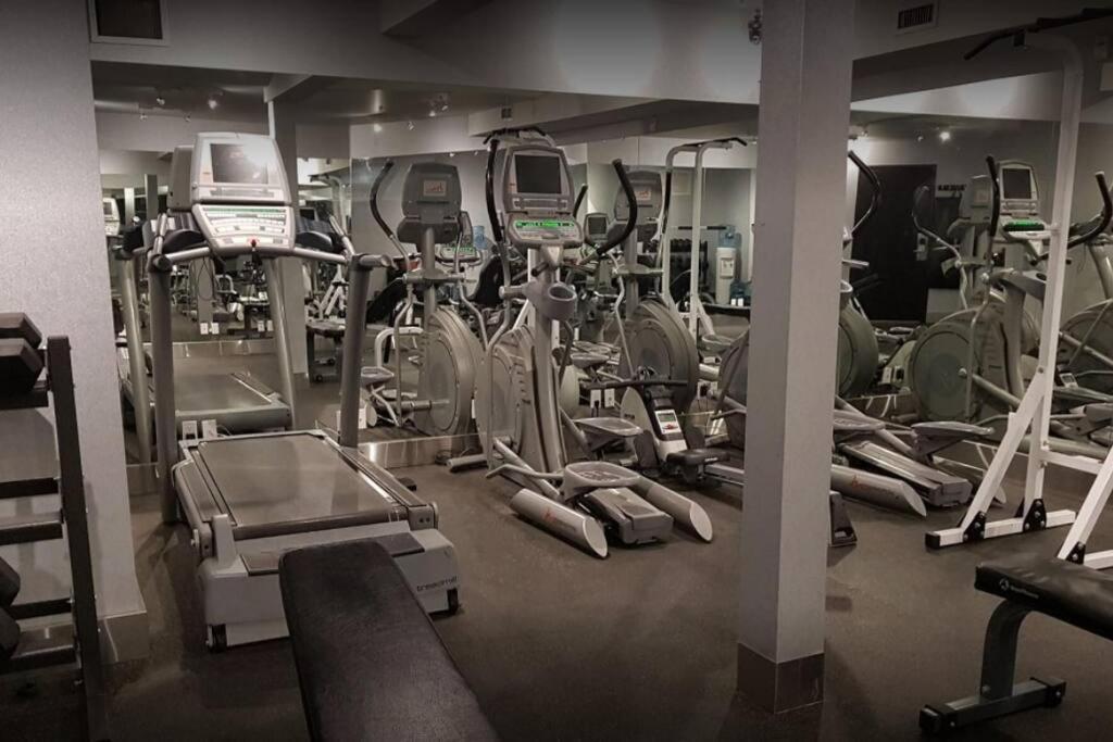 Luxury Two Queen Beds Condo - Grande Rockies Resort Indoor Parking Pool Hot Tub Gym Canmore Esterno foto