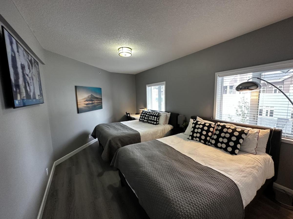 Luxury Two Queen Beds Condo - Grande Rockies Resort Indoor Parking Pool Hot Tub Gym Canmore Esterno foto