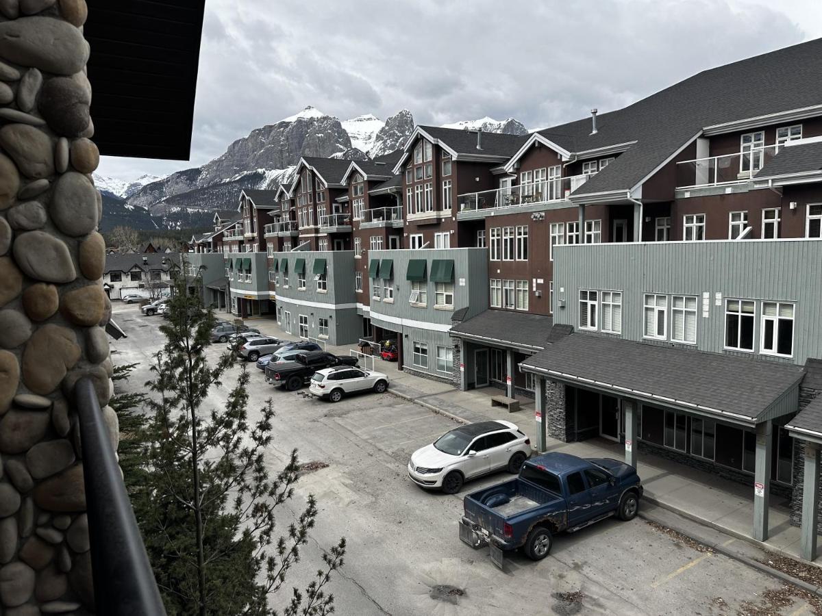 Luxury Two Queen Beds Condo - Grande Rockies Resort Indoor Parking Pool Hot Tub Gym Canmore Esterno foto