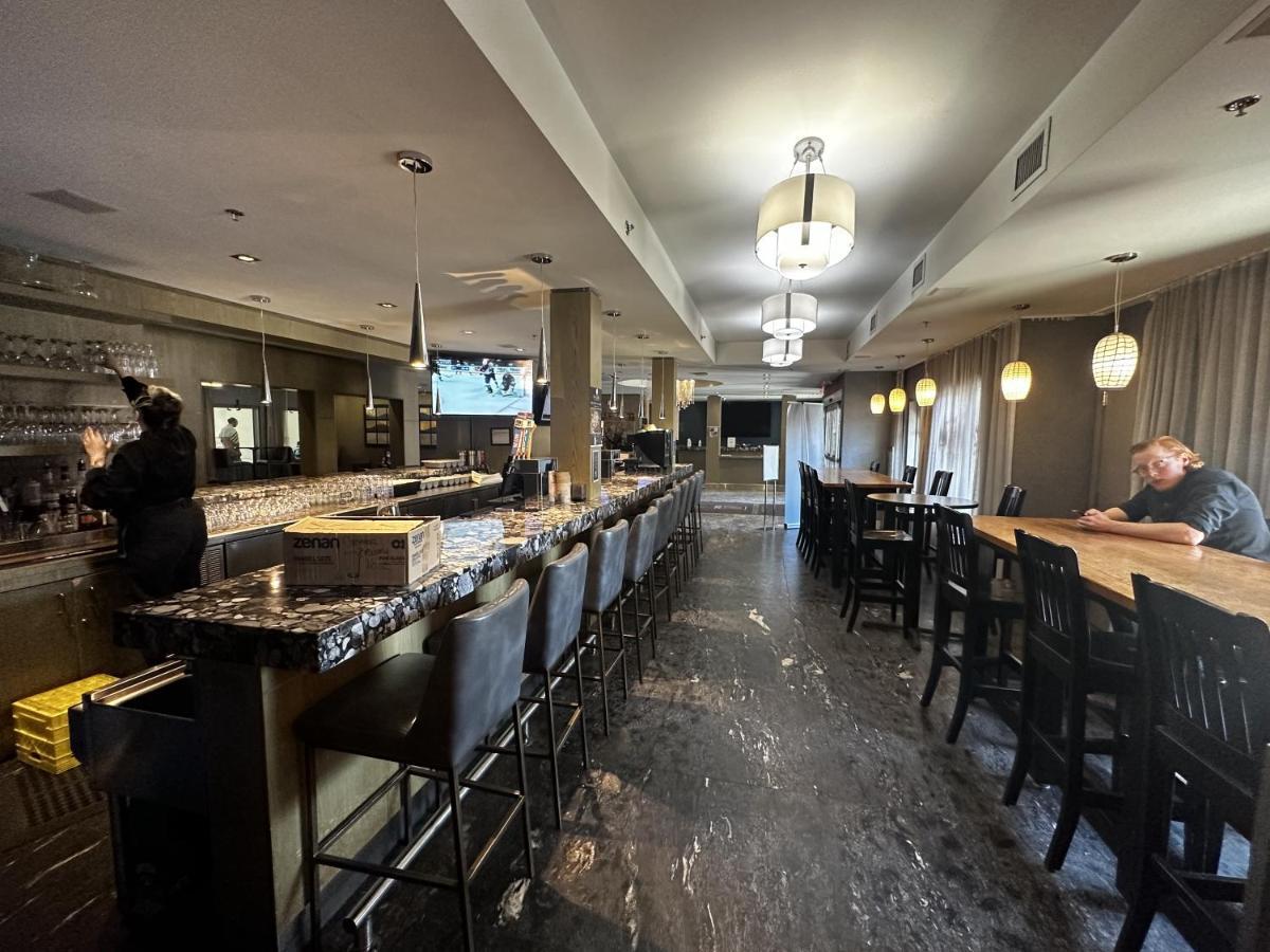 Luxury Two Queen Beds Condo - Grande Rockies Resort Indoor Parking Pool Hot Tub Gym Canmore Esterno foto