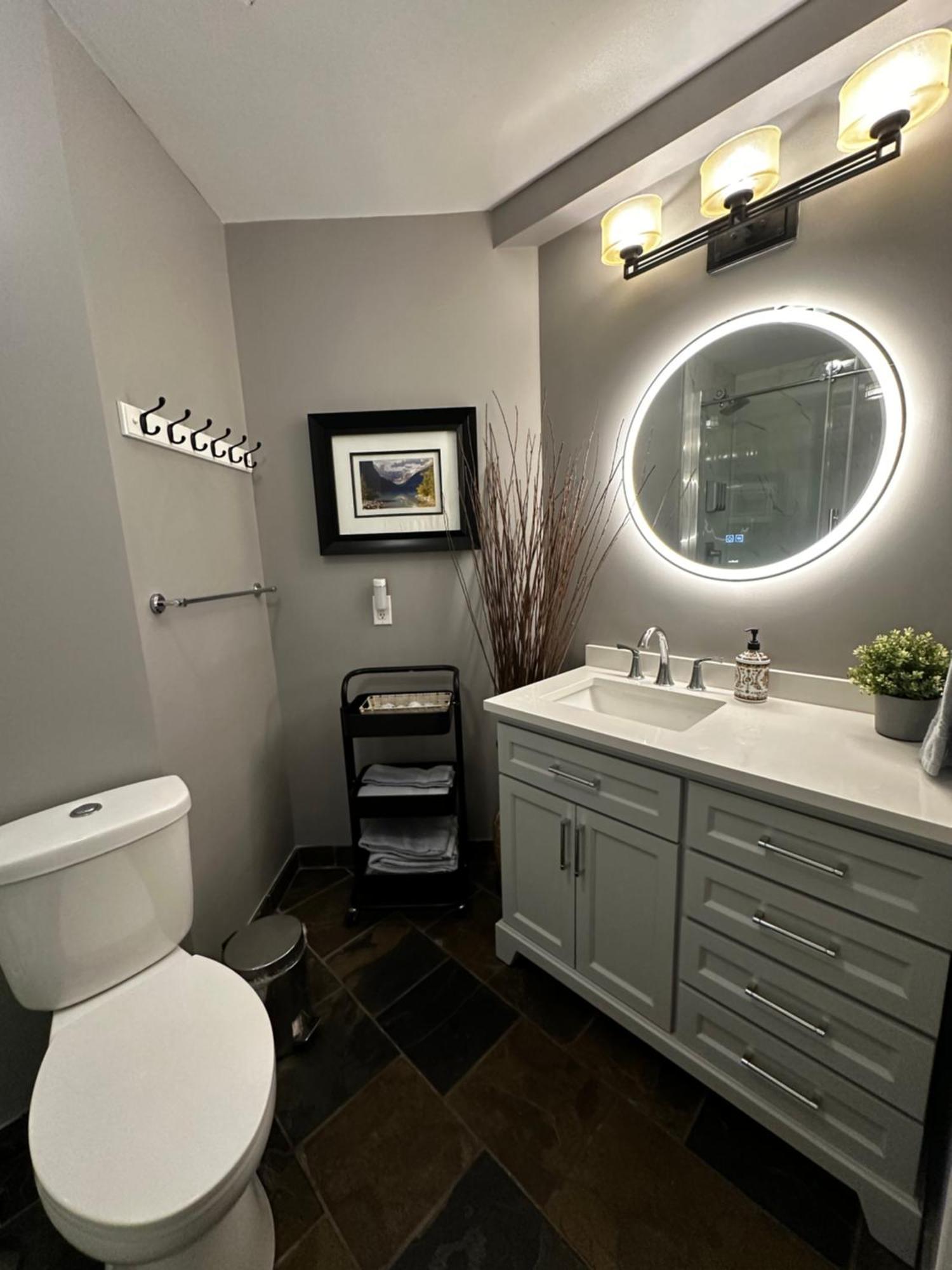 Luxury Two Queen Beds Condo - Grande Rockies Resort Indoor Parking Pool Hot Tub Gym Canmore Esterno foto